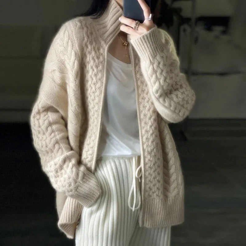 ARIA | CABLE-KNIT CARDIGAN