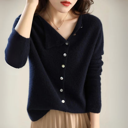 SIA | CLASSIC CREW NECK CARDIGAN