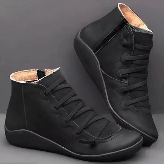 AVA | SLEEK MINIMAL STYLE BOOTS