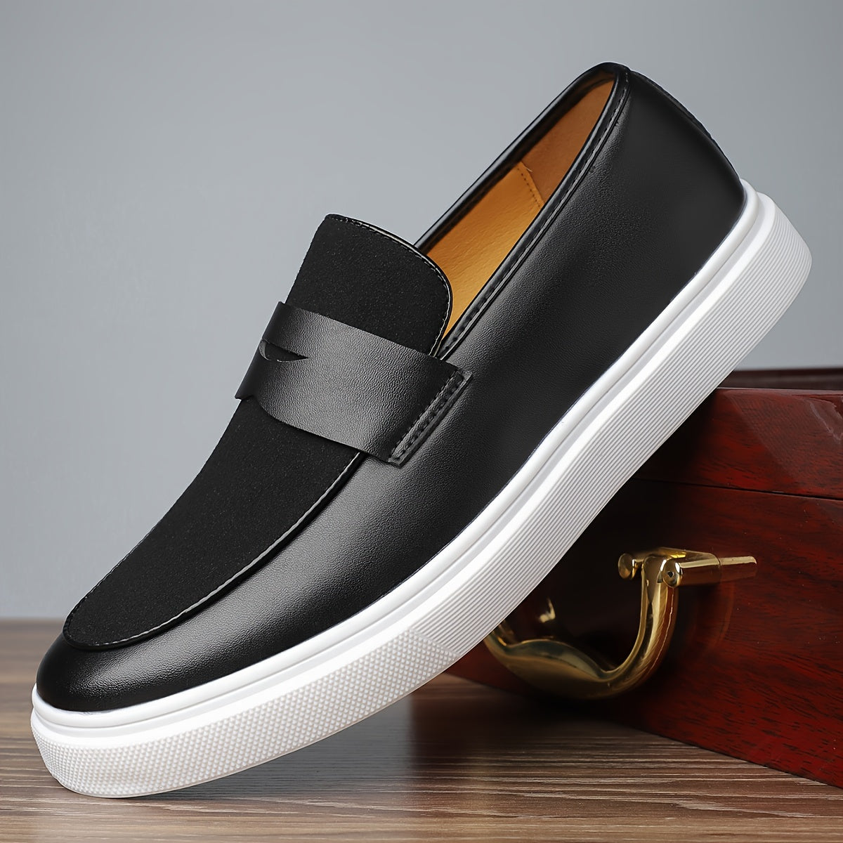 LUCAS | COASTAL EDGE LOAFERS