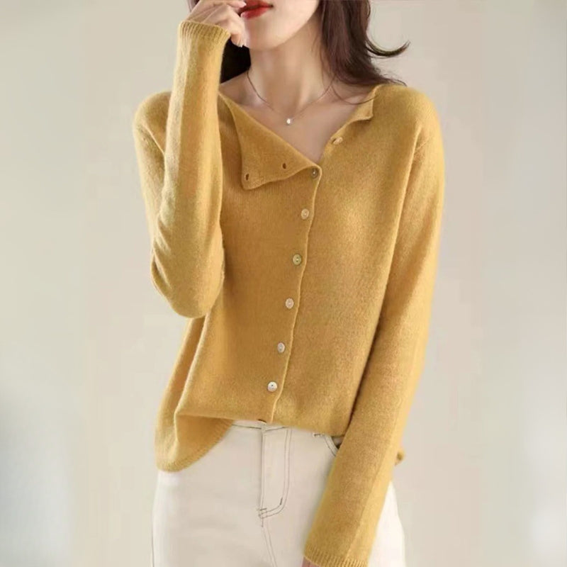 SIA | CLASSIC CREW NECK CARDIGAN
