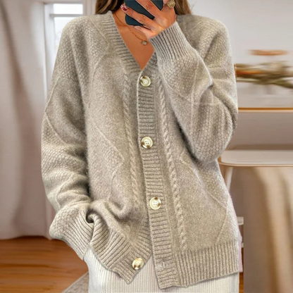 AALIYAH | CABLE-KNIT CARDIGAN