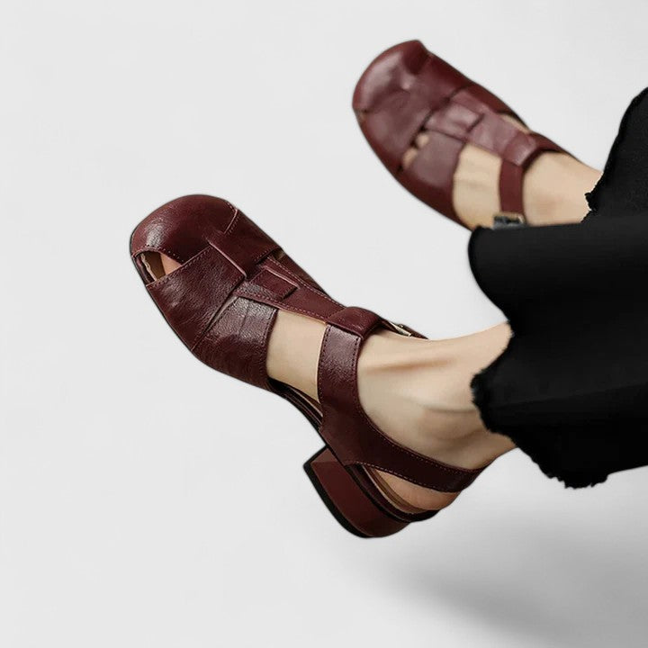 MARGOT | CUT OUT LEATHER SANDALS