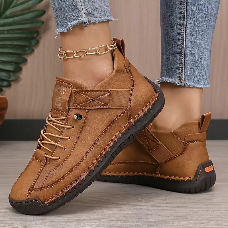 HANNAH | BEQUEME, STÜTZENDE TURNSCHUHE